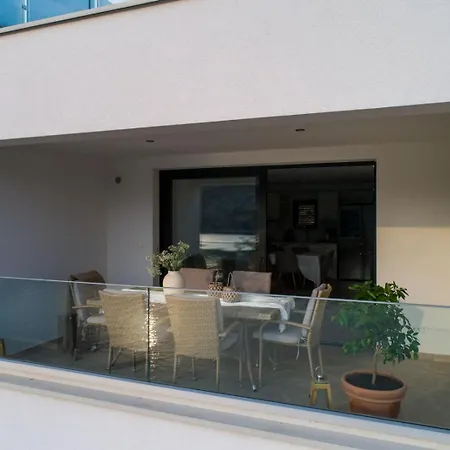 Sunset Terrace Vinišće